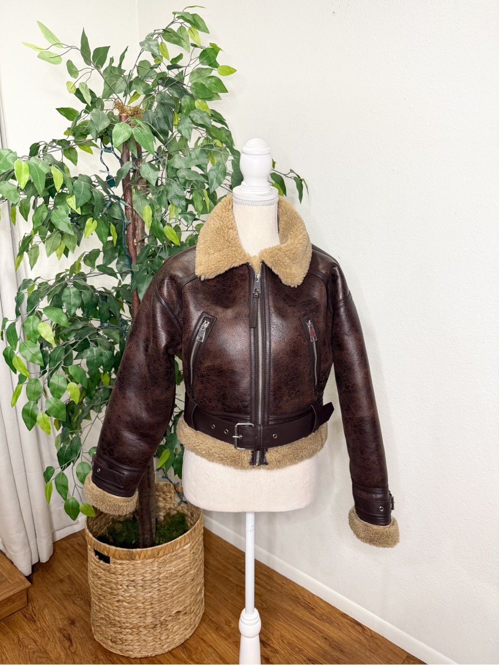 ZARA Faux Shearling Aviator Jacket
Size XS Brown Faux Leather Sherpa Moto Jacket - Picture 5 of 13